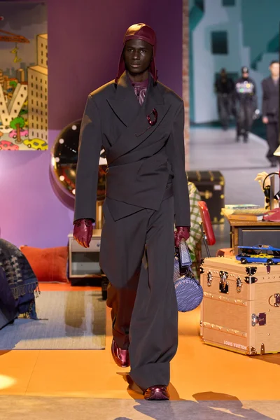 Look 44